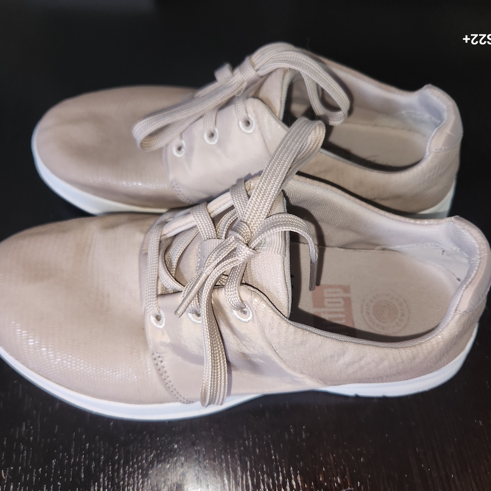 Fitflop Tan Athletic Shoes. SKU Z02